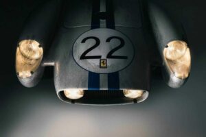 Realizzata a mano una Ferrari in miniatura