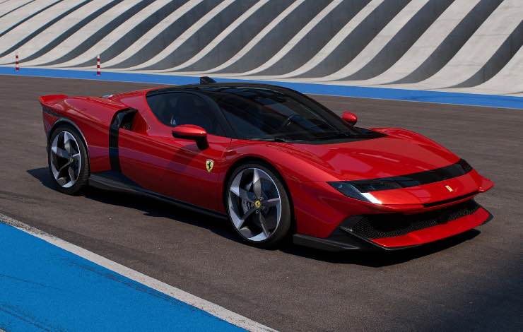 Ferrari 849 Testarossa ci vogliono 460.000 euro