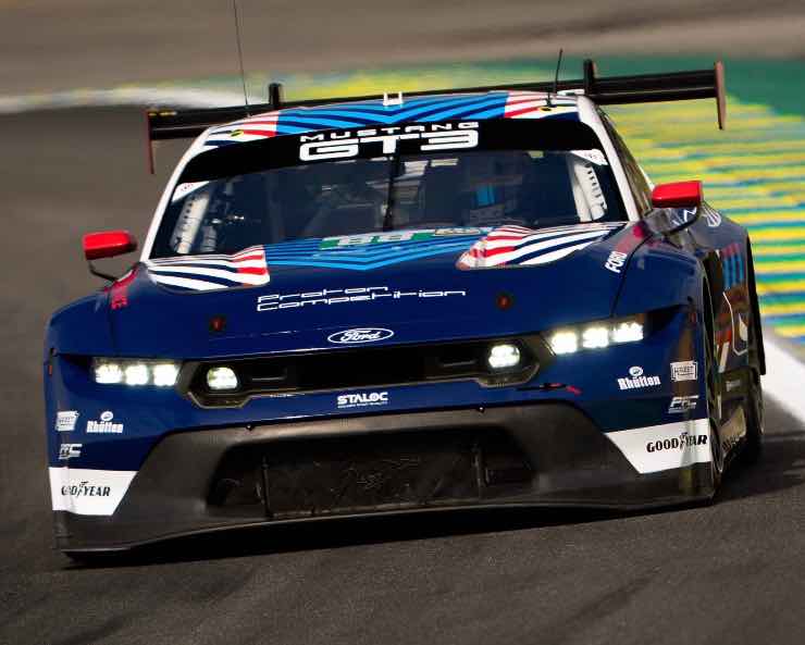 Ford Mustang GT3 dominio di classe