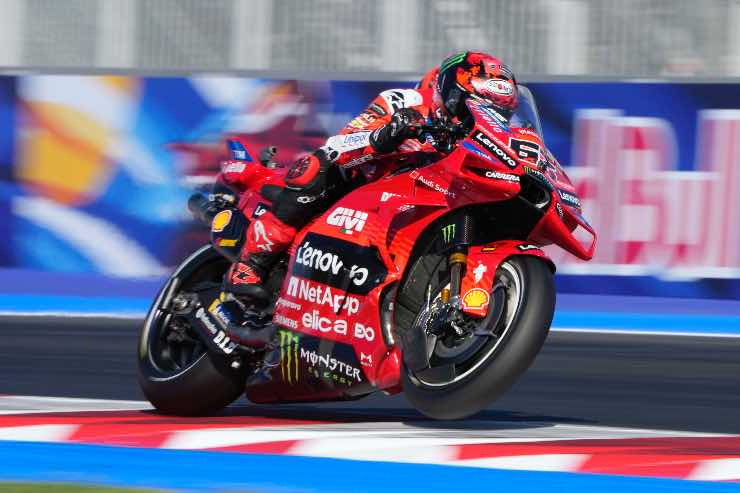 Pecco Bagnaia aiuto di Stoner