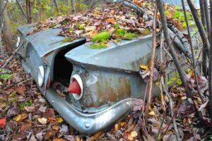 La scoperta delle supercar abbandonate