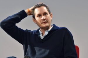 Elkann addio all'Italia