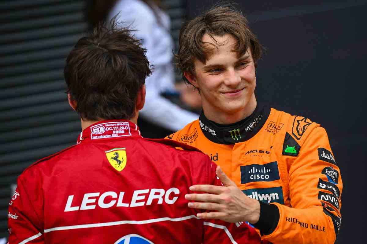 Leclerc e Piastri scambio in Ferrari