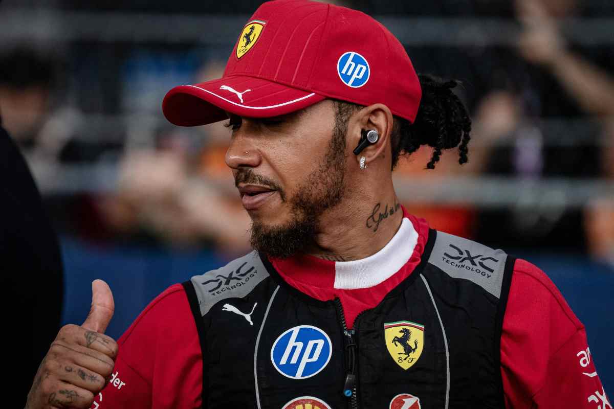 Piccola soddisfazione per Lewis Hamilton