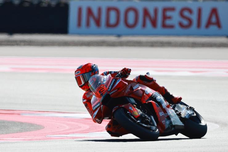 Marc Marquez risponde a Valentino Rossi