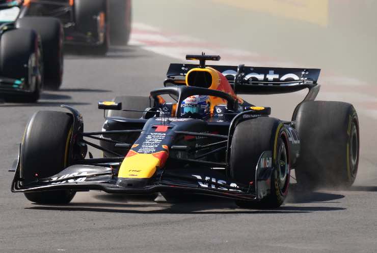 Max Verstappen la qualifica costa caro