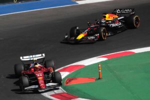 Hamilton e Verstappen duro attacco