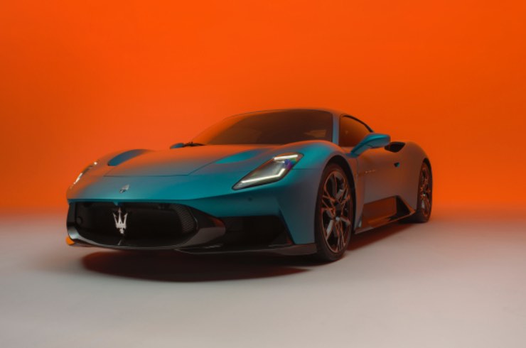 Maserati MCPura per Imparato utile vicino