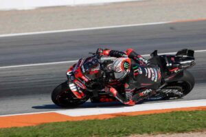 MotoGP Marco Bezzecchi domina la scena