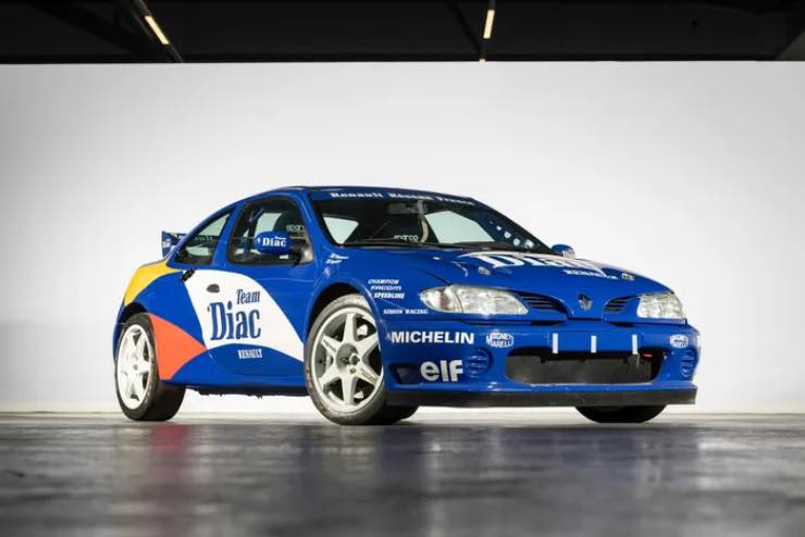 Renault Mégane Maxi Kit Car a 30.000 euro