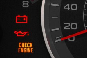 Spia motore ecco cosa fare