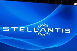 Stellantis torna a puntare sull'Italia