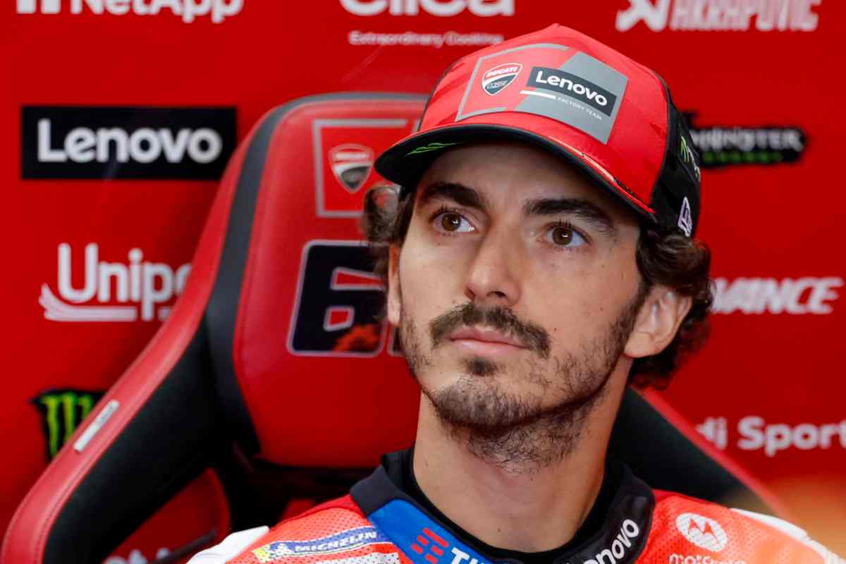 Pecco Bagnaia contro Marc Marquez: cambia tutto sulla Ducati Desmosedici GP26