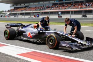 F1, Max Verstappen vince la Sprint Race a Singapore